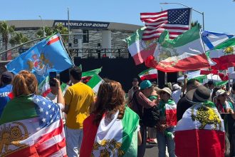 Iranianos desafiam FIFA e prometem entrar com bandeira proibida na Copa