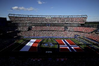 Iraque pede à Fifa para bandeira não tocar gramado na Copa 2026