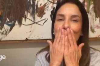 Ivete Sangalo convida goleiro Vozinha após show na Copa do Mundo