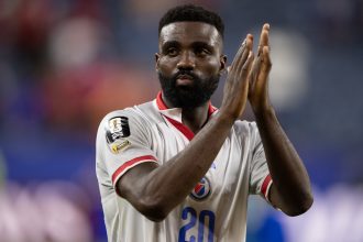 Jogador do Haiti revela laço com o Brasil: ‘Trouxe felicidade para nós’