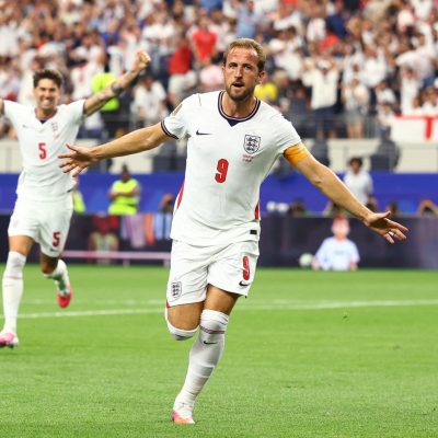 kane marca dois gols iguala lineker e mira recorde de pel na 20260618