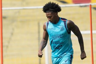 Lateral do Atlético-MG abraça pressão e promete gols do Equador contra Alemanha
