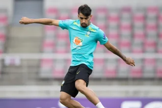 Ancelotti faz mudanças na Seleção e testa Paquetá e Igor Thiago entre os titulares