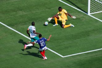 Mbappé supera Pelé em gols na Copa e presta homenagem ao Rei