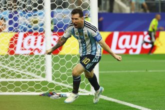 Messi completa 39 anos e recebe homenagem da AFA: ‘Mudou a história do futebol’
