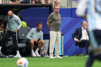 Messi marca dois gols e Argentina vence Áustria na Copa do Mundo