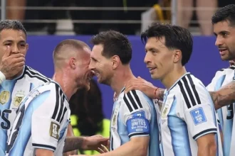 Messi vira maior artilheiro da história das Copas e Argentina avança