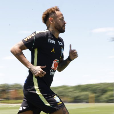 neymar volta a tocar na bola ap s um m s mas recupera o tem 20260617