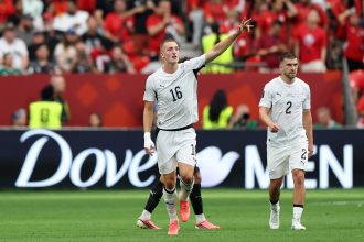 Nova Zelândia surpreende, vence Egito e lidera grupo na Copa 2026
