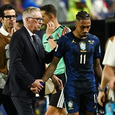 raphinha deixa jogo com les o e preocupa sele o brasileira 20260620