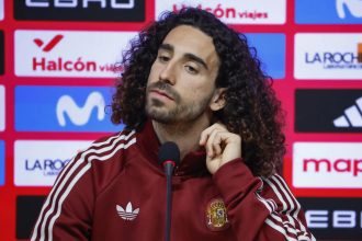 Real Madrid contrata Cucurella por R$ 322 milhões para 2026/27