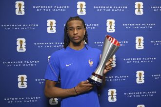 Real Madrid nega interesse em Olise e rebate rumores de proposta milionária