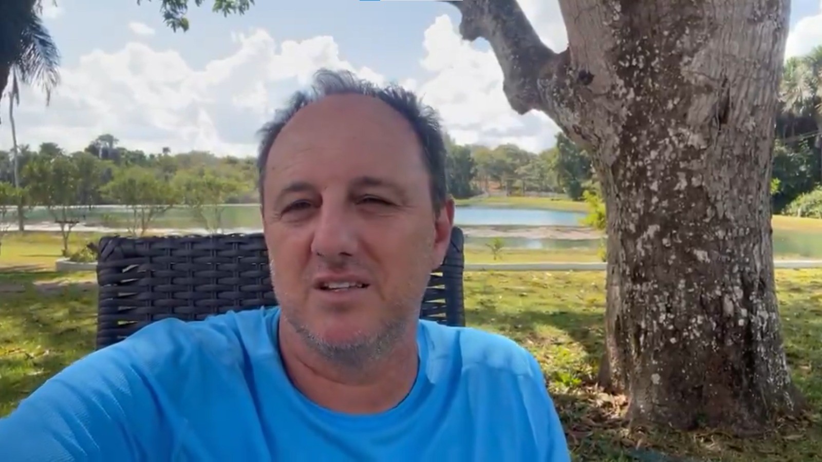 rog rio ceni parabeniza goleiro vozinha por estreia hist ric 20260616