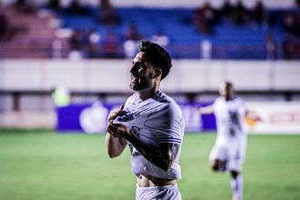 Saindo do banco, Ítalo marca no fim e leva Paysandu ao G-4 da Série C