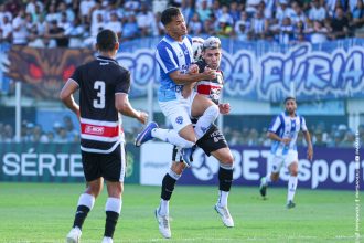 Santa Cruz supera dificuldades e entra no G-8 após vitória sobre Paysandu