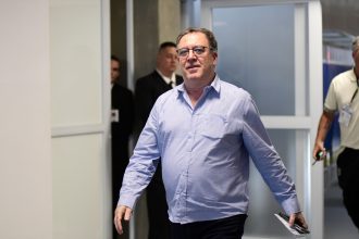 Santos pode sofrer transfer ban por dívida milionária com clube francês