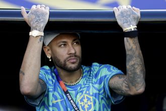 Seleção avalia Neymar nesta segunda para decidir treinos da semana