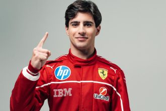 Pernambucano Rafael Câmara testa pela Ferrari em Barcelona nesta quinta