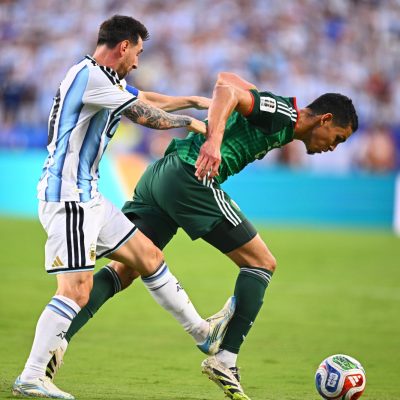 treinador da arg lia apoia jogadores em pol mica sobre messi 20260617