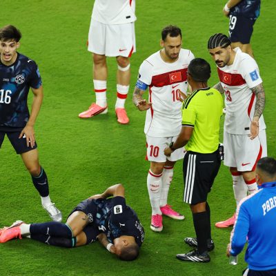 turco leva amarelo 28 segundos ap s entrar em jogo na copa 2 20260620
