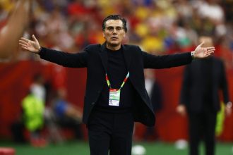 Turquia mantém Montella após vexame na Copa e presidente defende técnico