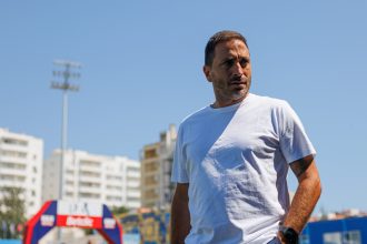 Vasco negocia com técnico português e reuniões já aconteceram