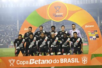 Vasco sem técnico: elenco se reapresenta sem definição no comando