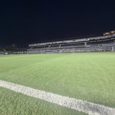 vila belmiro passa por reforma no gramado durante pausa da c 20260617