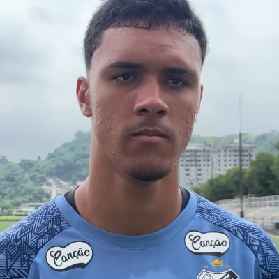 vini jr brilha em vit ria do brasil e fotos emocionam torced 20260625