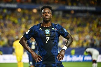 Vini Jr lidera Cartola da Copa com 23,4 pontos em dois jogos