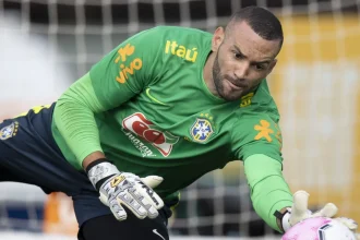 Taffarel detalha por que Weverton foi convocado e explica ausência de Bento