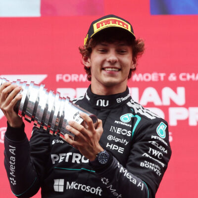 Antonelli domina em Spa pela Mercedes e assume liderança da F1