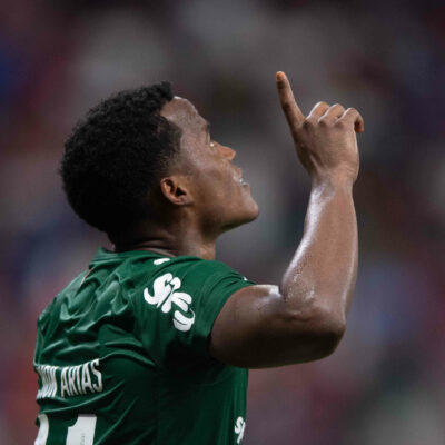 Arias brilha pelo Palmeiras: marca e assiste na goleada