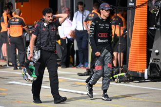 Bortoleto erra e fica fora do top 10 no GP da Grã-Bretanha: “Tentei demais”