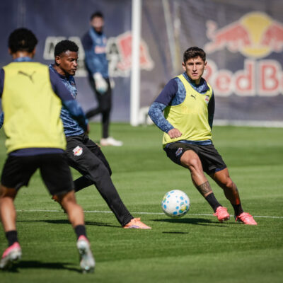 Bragantino treina e parte para o duelo contra o Sporting Cristal pela Sul-Americana