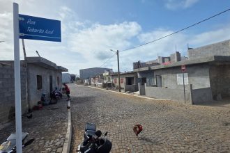 Cabo Verde batiza ruas em homenagem ao goleiro Vozinha e à seleção na Copa 2026