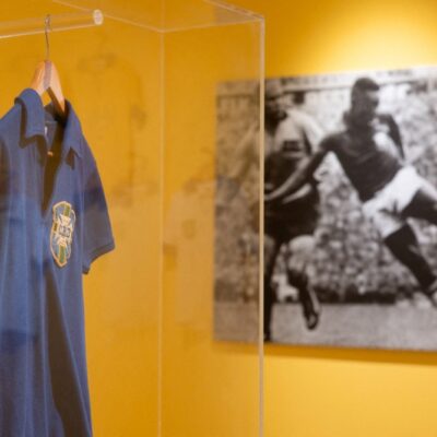 camisa usada por pel na final da copa de 1958 vendida por r 20260717