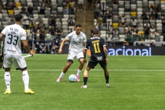 Ceará rescinde contrato com lateral Alex Silva em comum acordo