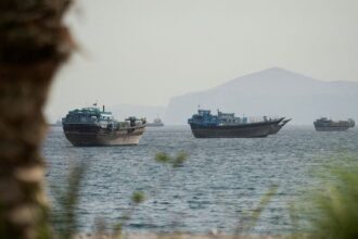 China negocia com Houthis para proteger petroleiros no Mar Vermelho