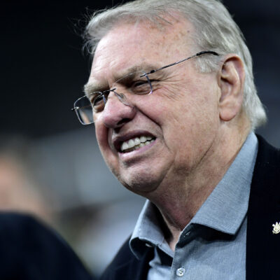 Corinthians paga multa à Fifa e elimina um embargo de transferências