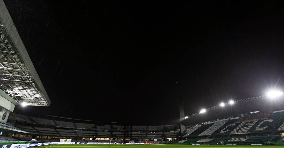 Coritiba e Palmeiras se enfrentam no Brasileirão: horário e onde assistir