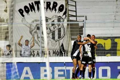 Crise financeira faz Ponte Preta perder jogadores e afunda clube na Série B