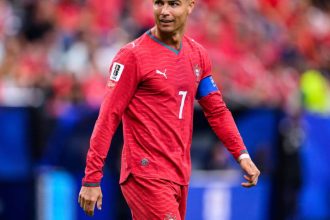 Cristiano Ronaldo pede apoio da torcida antes do duelo contra a Croácia