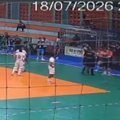 Delegado de partida é preso após exibir arma em tumulto de futsal no RN