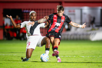 Diego Tarzia é elogiado por Jair Ventura e pode ser titular no Vitória contra o Botafogo
