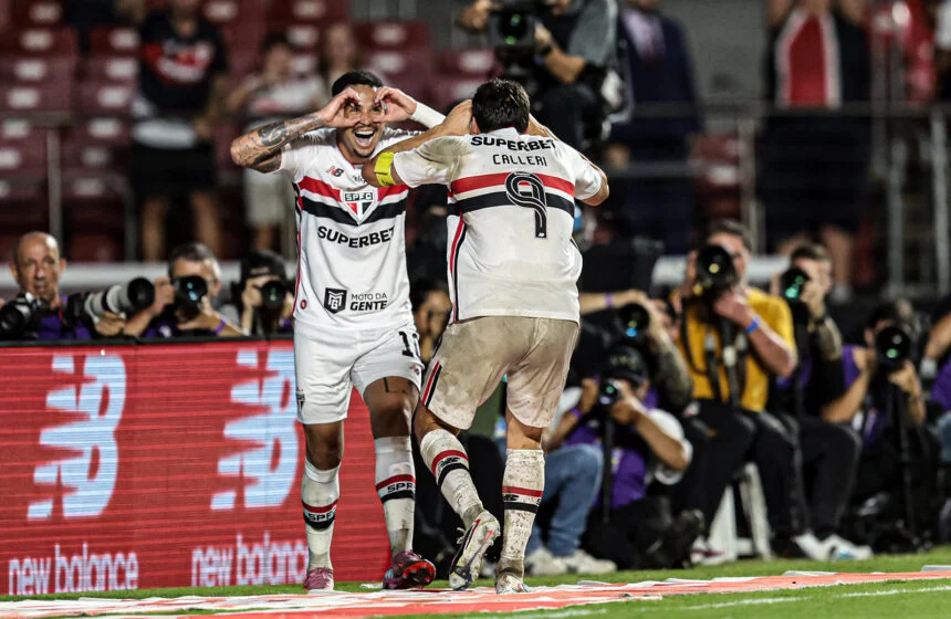 Dorival afirma evolução do São Paulo e valoriza apoio da torcida