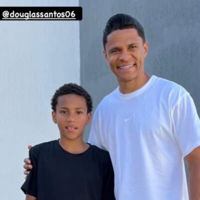 douglas santos recebe visita de jovem talento ph neto ap s c 20260716