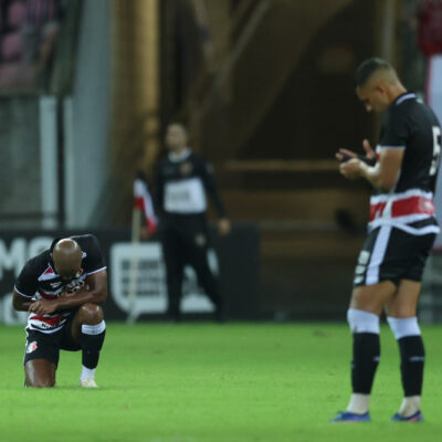 Figueirense vence Santa Cruz na Arena e evidencia crise ofensiva