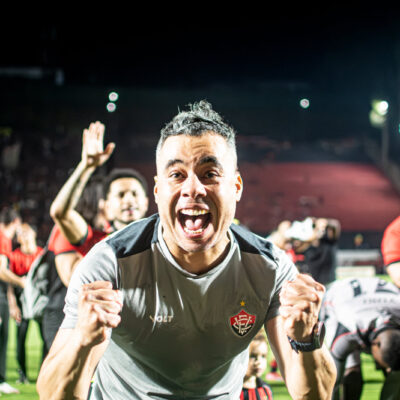 jair ventura atinge 50 jogos no vit ria ap s in cio complica 20260719