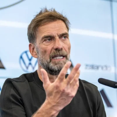 Klopp assume seleção da Alemanha e exige respeito de torcedores